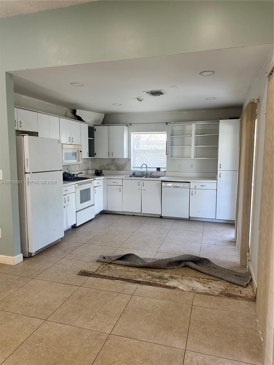 472 SE 22nd Drive, Homestead, FL 33033 photo 3