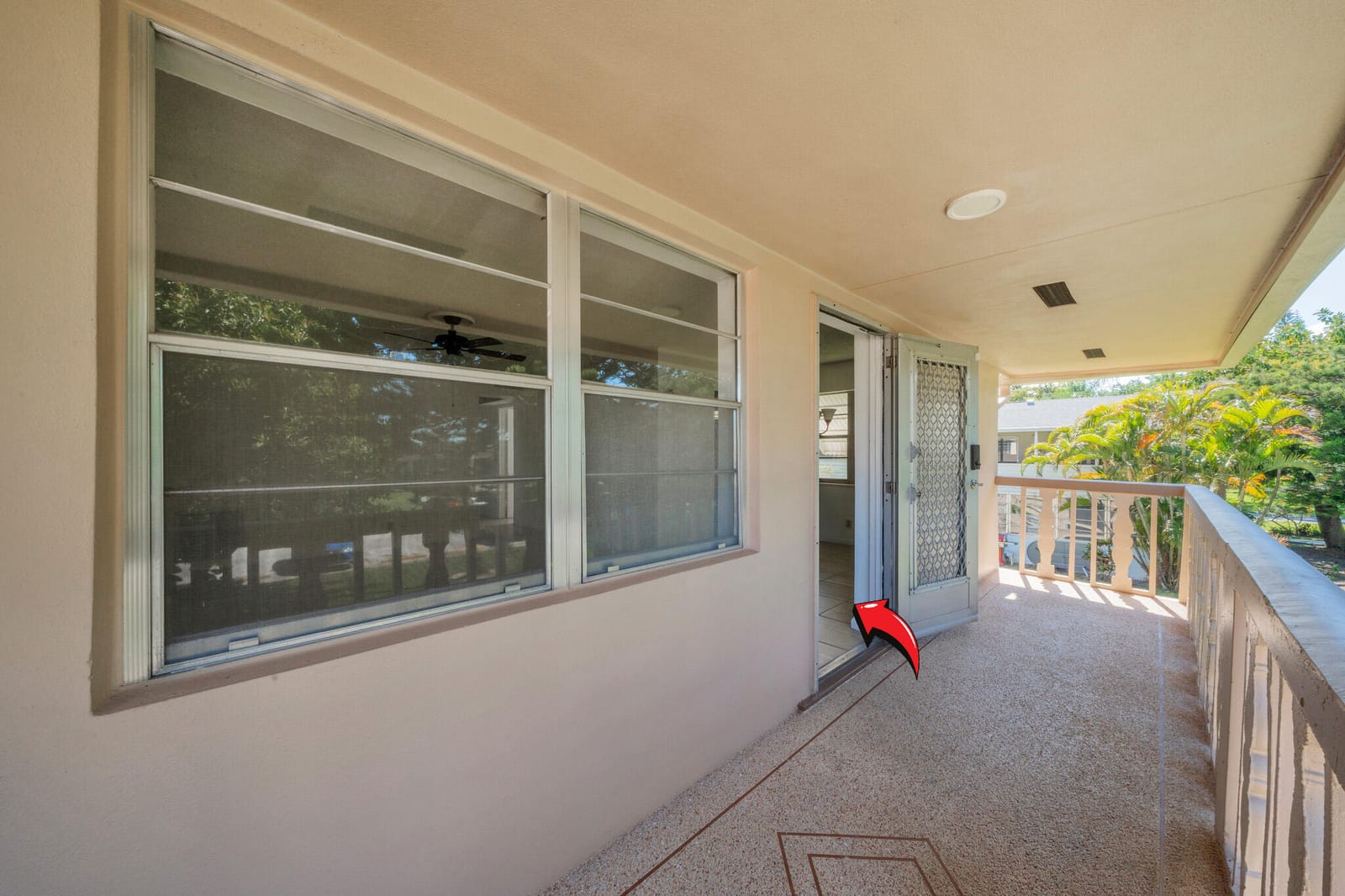 89 Canterbury D — photo 2