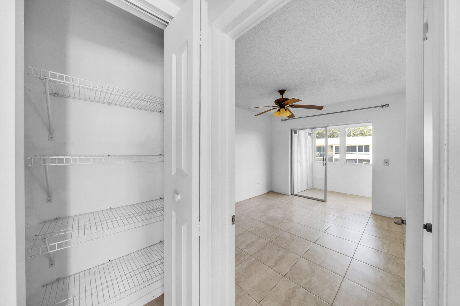 89 Canterbury D, West Palm Beach, FL 33417 photo 19