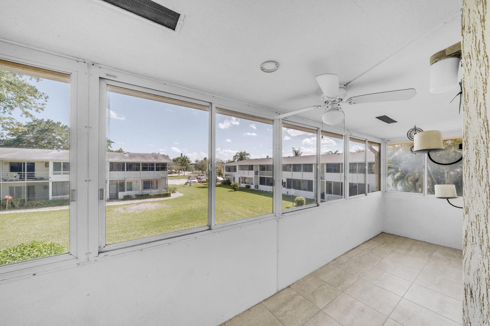 89 Canterbury D, West Palm Beach, FL 33417 photo 21