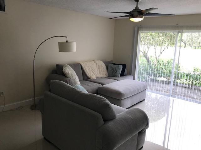 700 S Crestwood Ct Court S 708 — photo 2