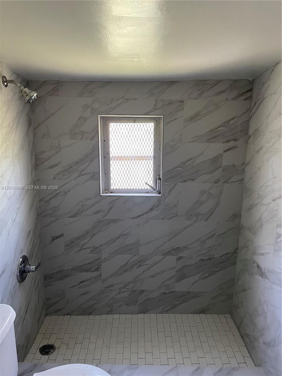 1858 NW 69th Terrace — photo 8