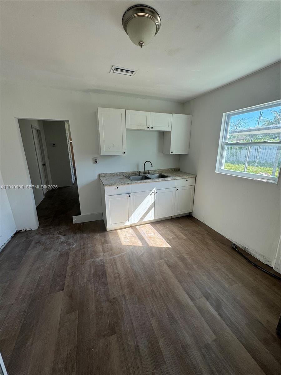 1858 NW 69th Terrace — photo 9