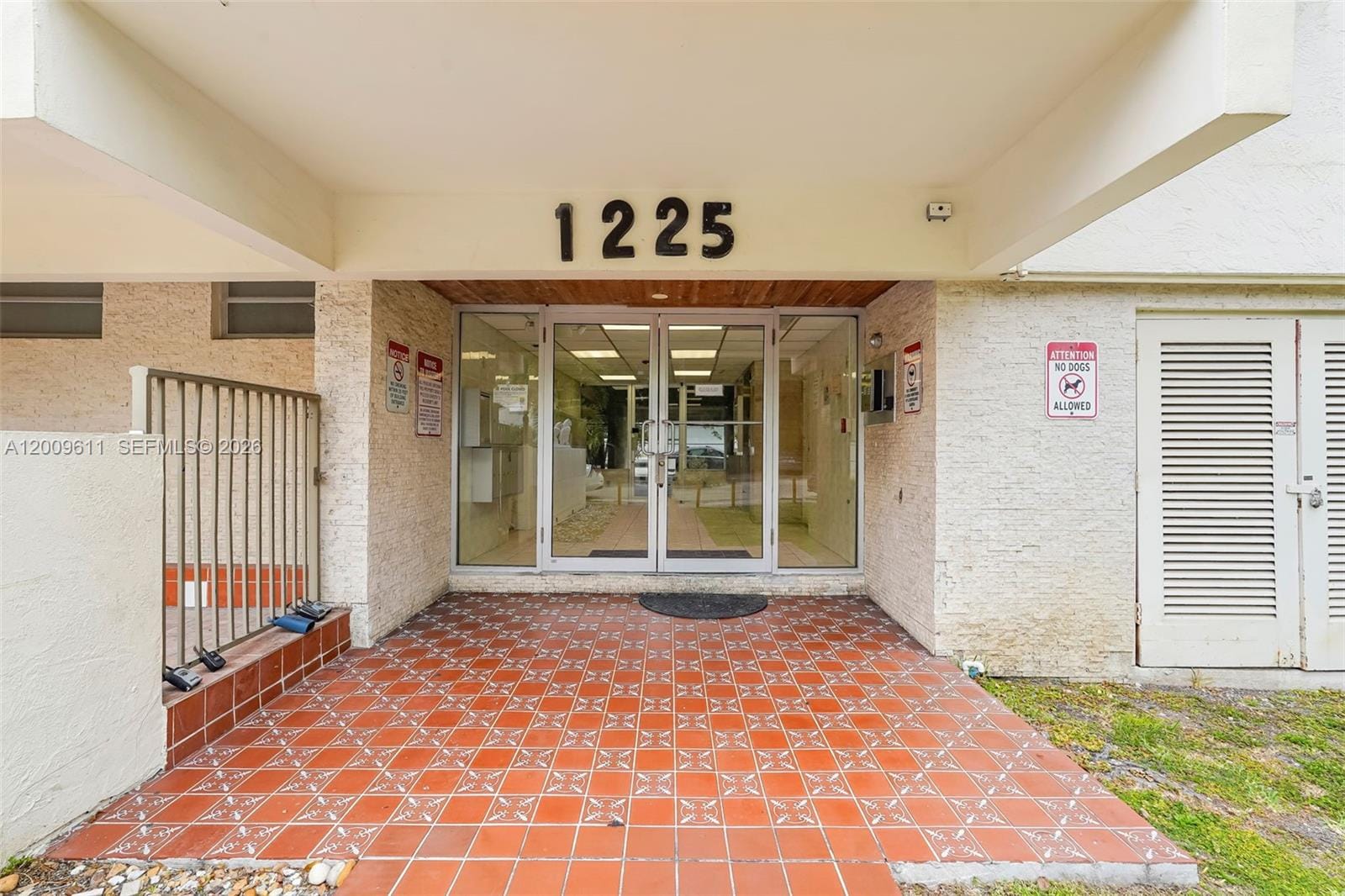 1225 NE 124th Street 49C — photo 1