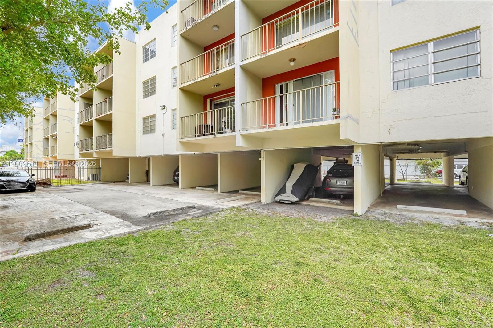 1225 NE 124th Street 49C, North Miami, FL 33161 photo 17
