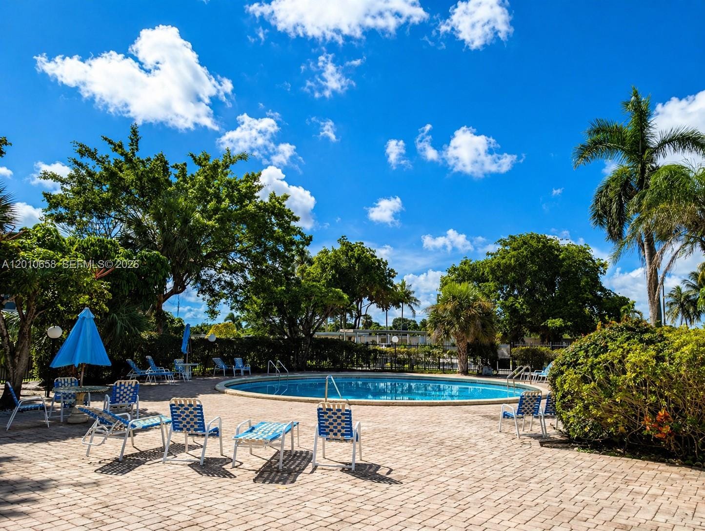 5950 Del Lago Circle 104, Sunrise, FL 33313 photo 2