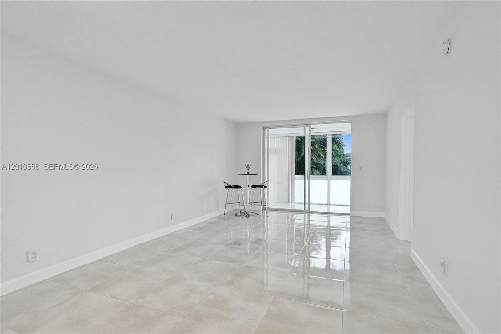 5950 Del Lago Circle 104, Sunrise, FL 33313 photo 11