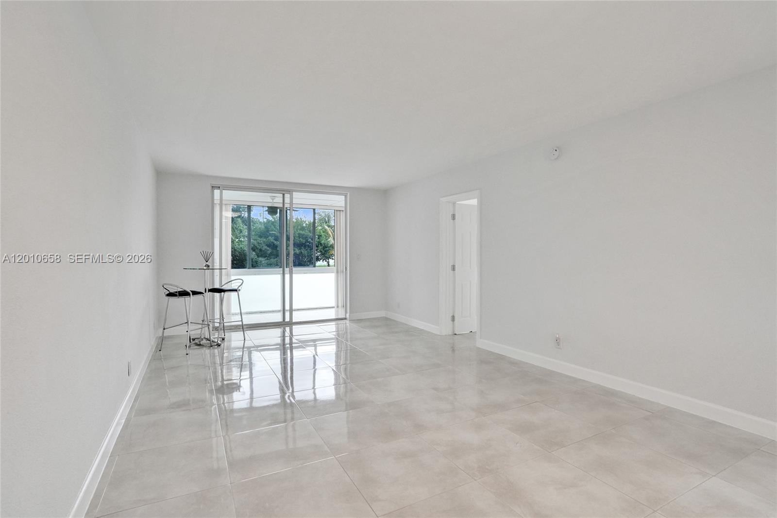 5950 Del Lago Circle 104, Sunrise, FL 33313 photo 19