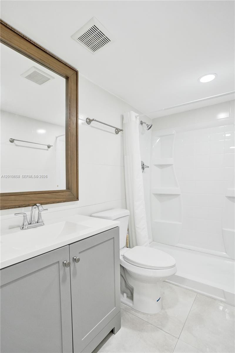 5950 Del Lago Circle 104, Sunrise, FL 33313 photo 20