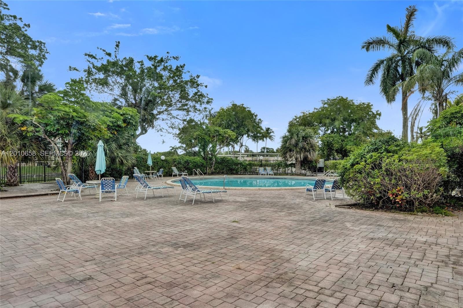 5950 Del Lago Circle 104, Sunrise, FL 33313 photo 28