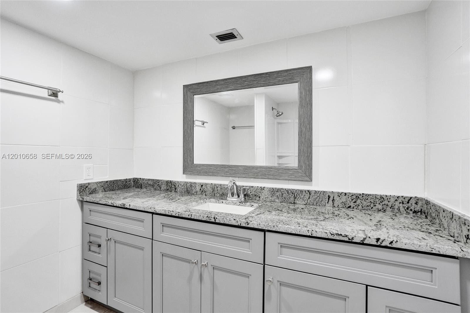 5950 Del Lago Circle 104, Sunrise, FL 33313 photo 8