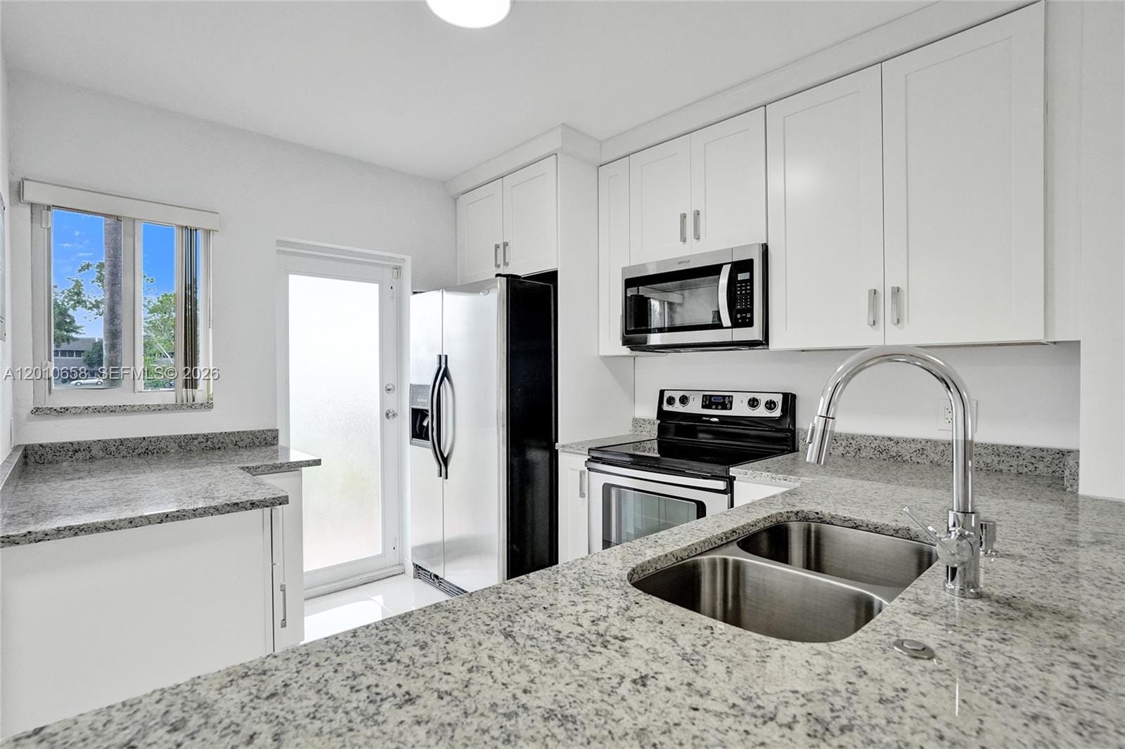 5950 Del Lago Circle 104, Sunrise, FL 33313 photo 9