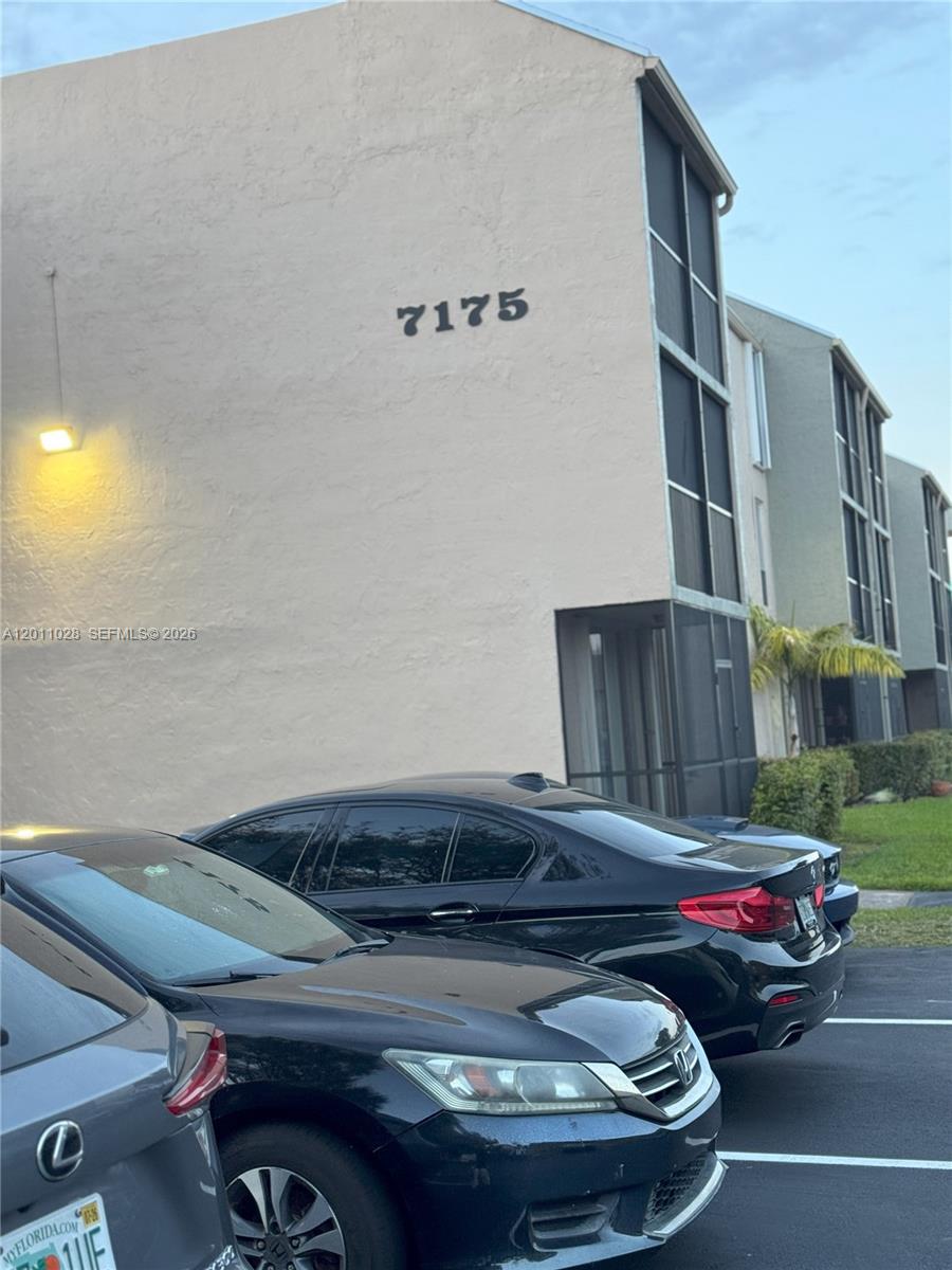 7175 Orange Drive 203H, Davie, FL 33314, Davie