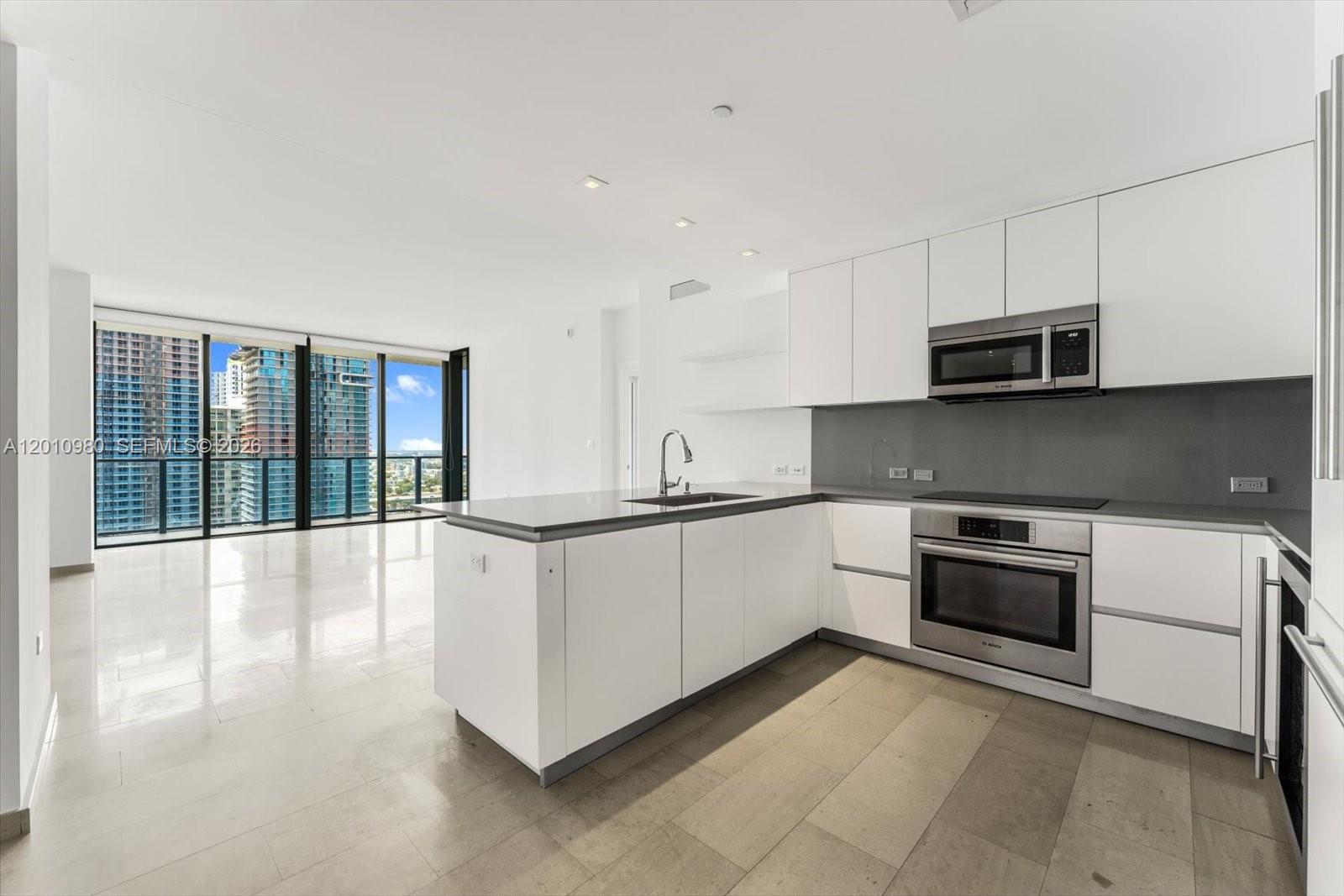 68 SE 6th Street 2304, Miami, FL 33131, Miami