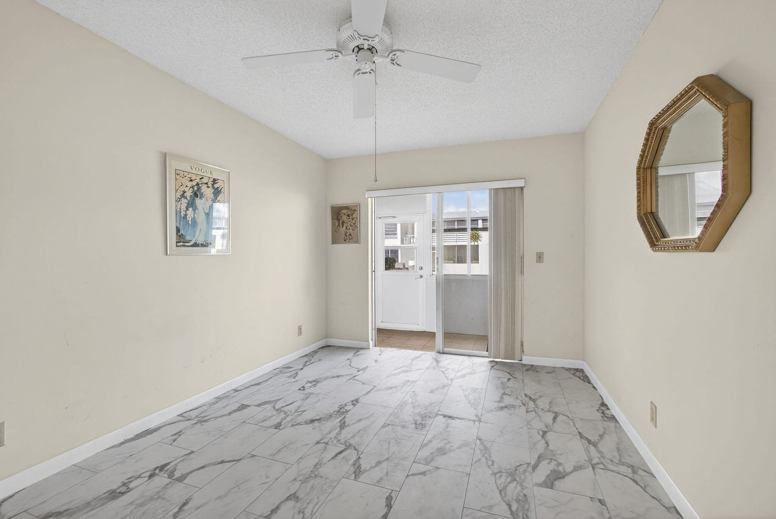 100 Sheffield E — photo 12