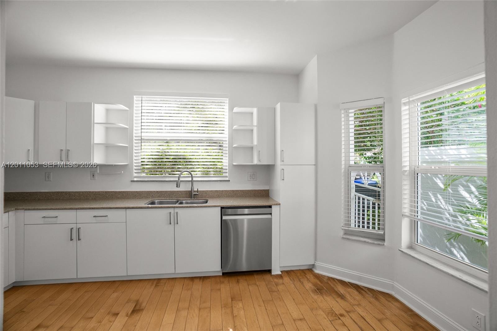 1640 Weeping Willow Way 1640, Hollywood, FL 33019 photo 13