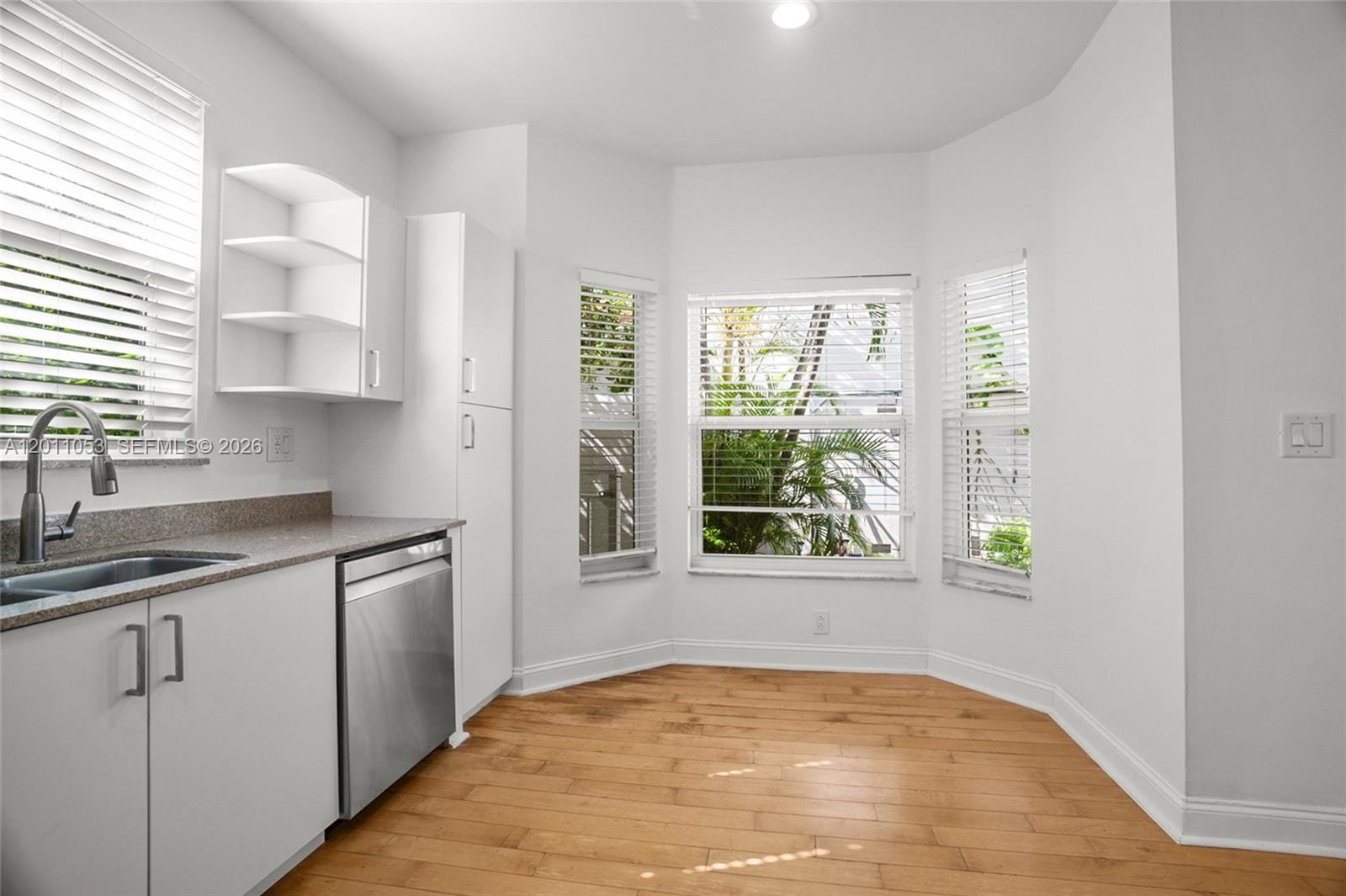 1640 Weeping Willow Way 1640, Hollywood, FL 33019 photo 14