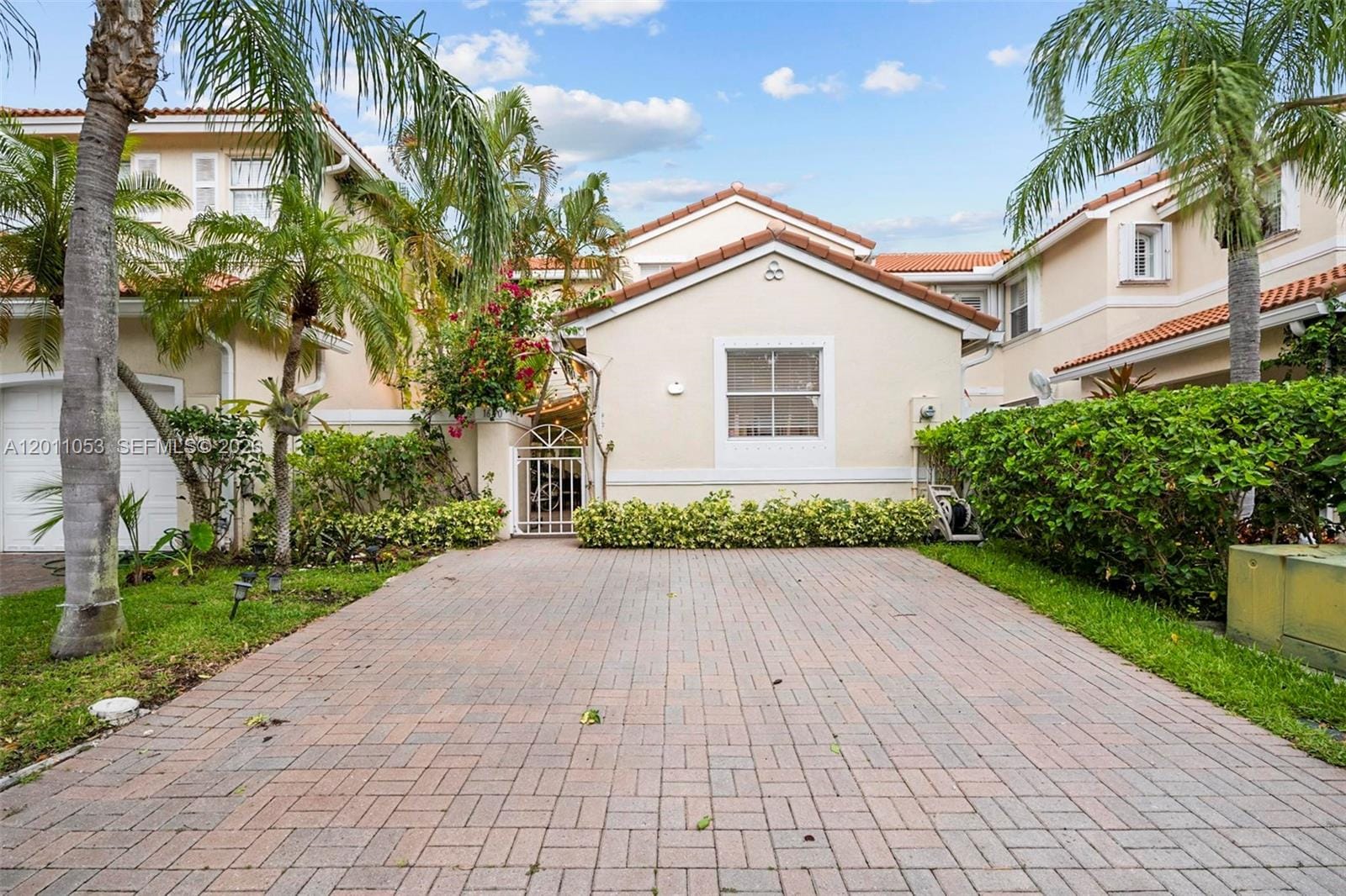 1640 Weeping Willow Way 1640 — photo 4