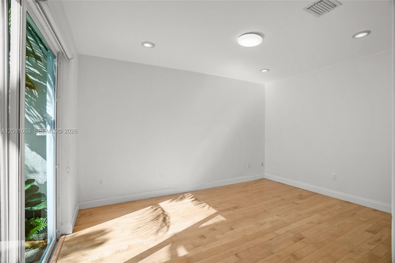 1640 Weeping Willow Way 1640 — photo 10