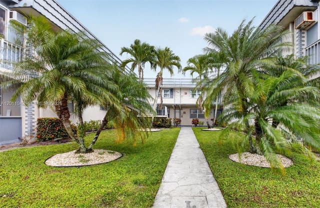 537 Brittany L 537, Delray Beach, FL 33446