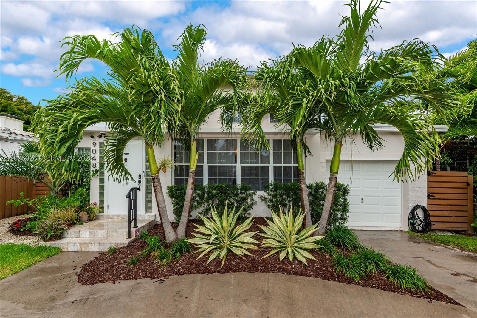 9048 Carlyle Avenue, Surfside, FL 33154, Surfside