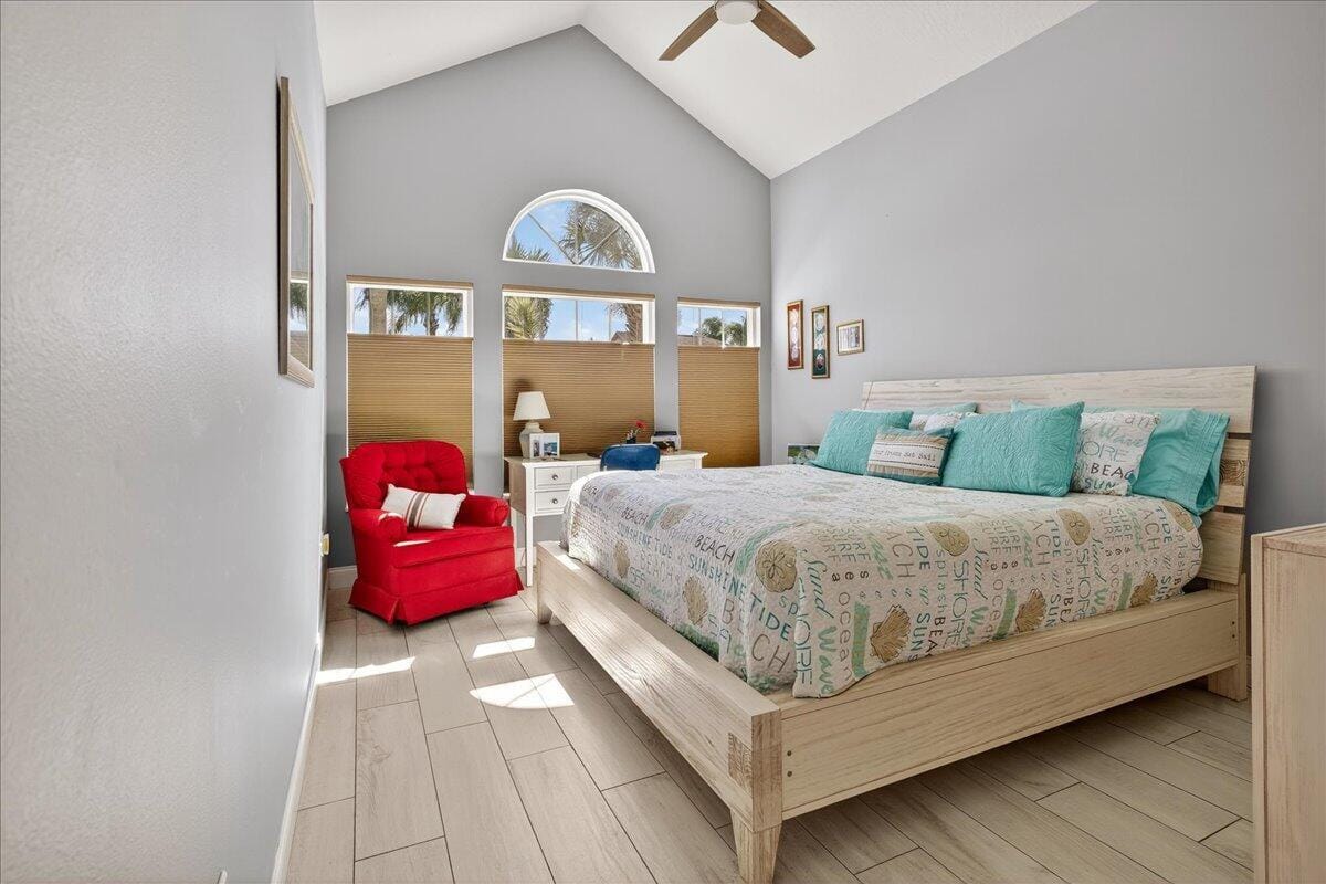 1827 Aynsley Way 4 — photo 10