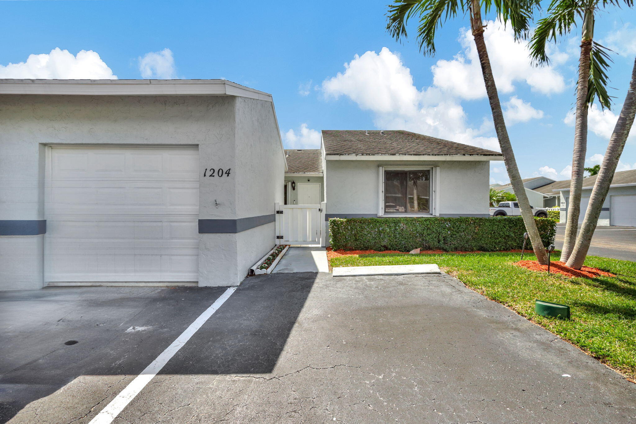 2640 W Gately Dr Drive W 1204, West Palm Beach, FL 33415, West Palm Beach