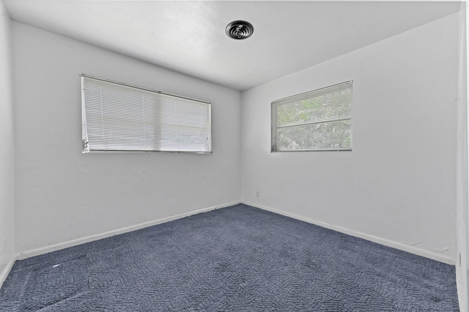 877 Sarazen Drive, Lake Belvedere Estates, FL 33413 photo 23