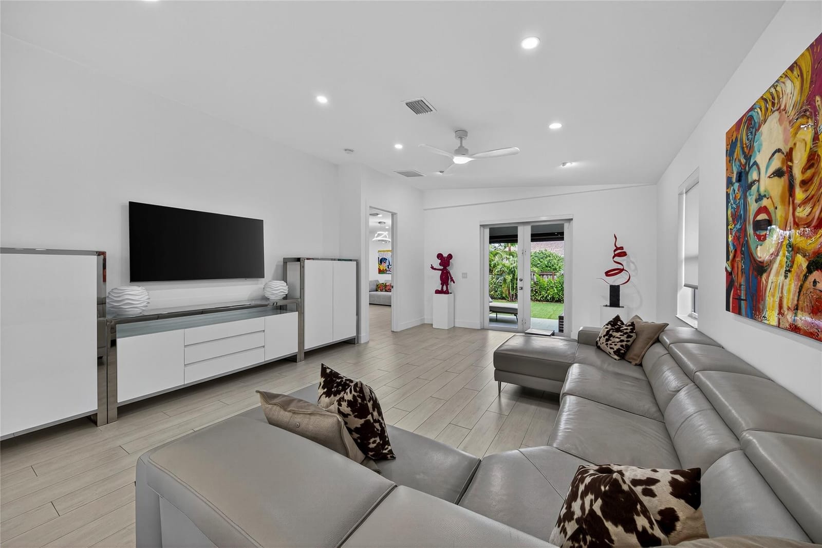 21 NE 25th Street, Wilton Manors, FL 33305 photo 14