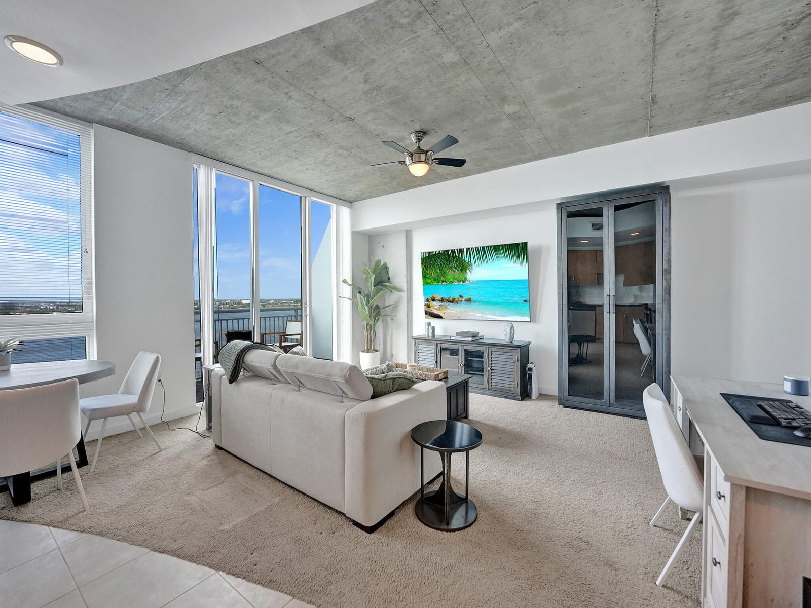 300 S Australian Avenue 1009 — photo 12