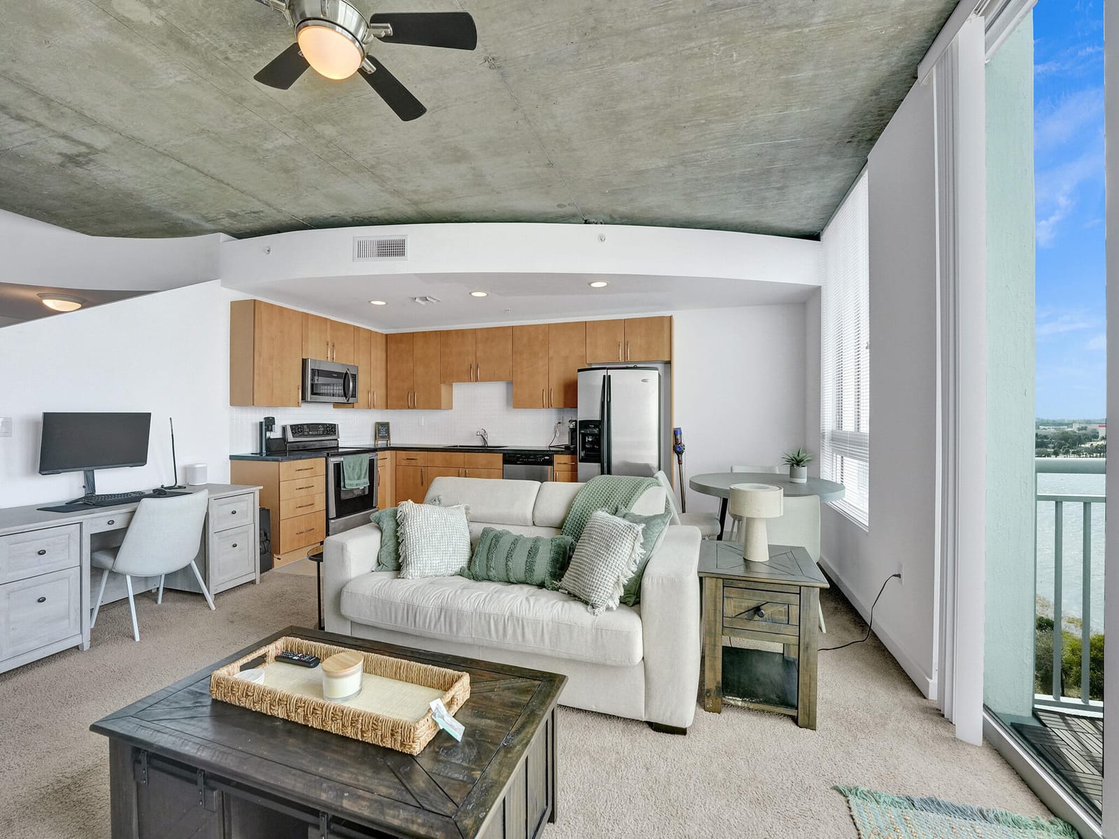 300 S Australian Avenue 1009 — photo 9