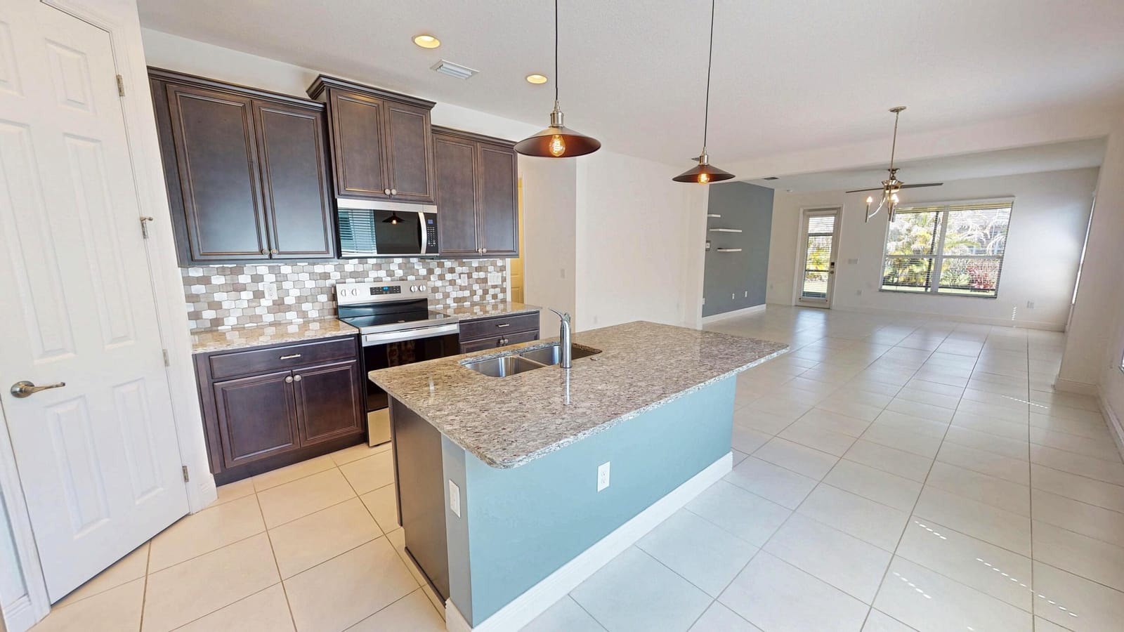 9828 SW Trumpet Tree Circle, Port St. Lucie, FL 34987 photo 2
