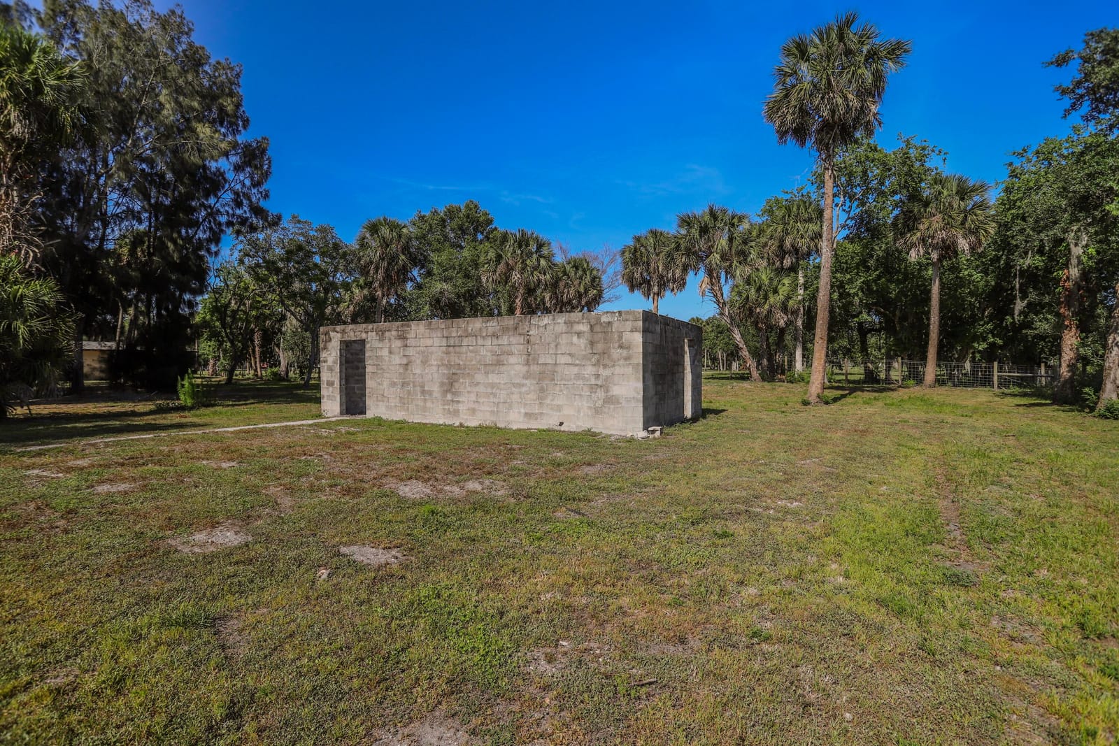 1100 Red Barn Rd N W, Moore Haven, FL 33471 photo 26