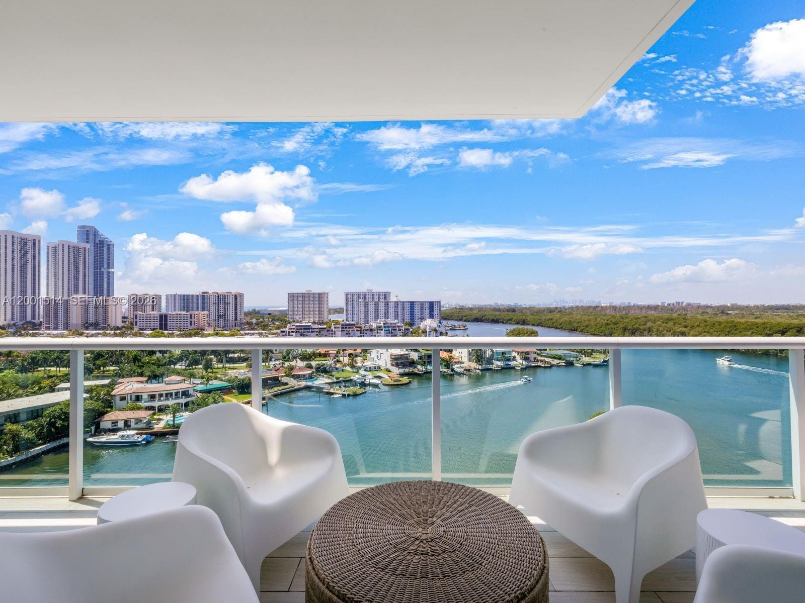 400 Sunny Isles Boulevard 1416 — photo 1