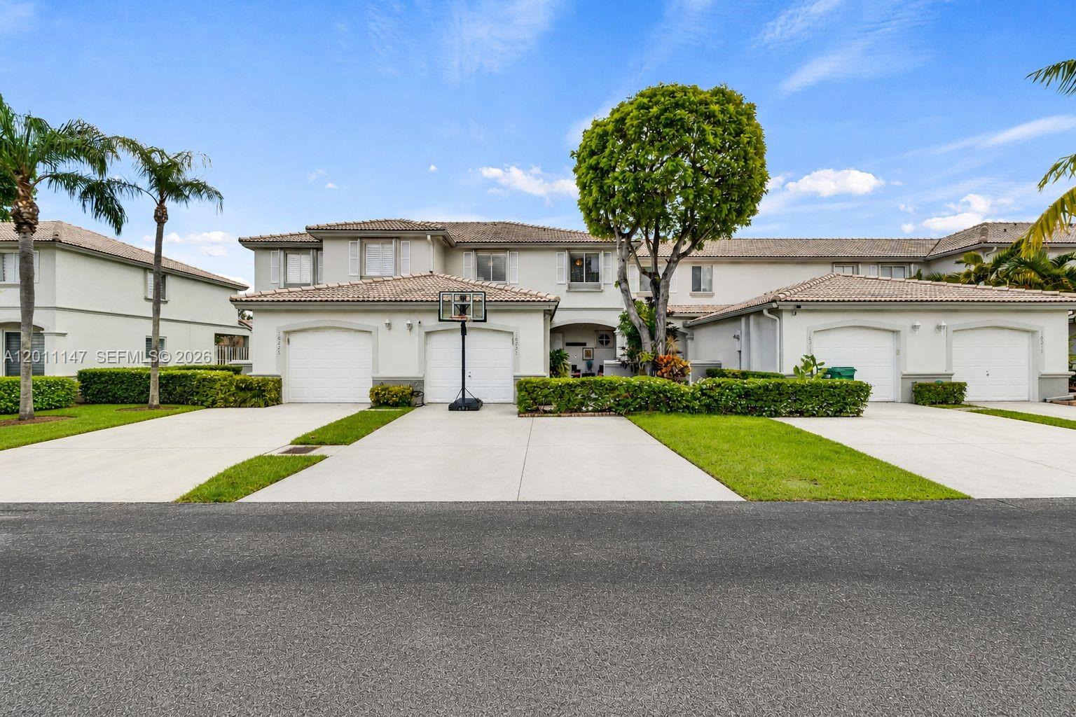 16221 SW 72nd Terrace, Miami, FL 33193, Miami