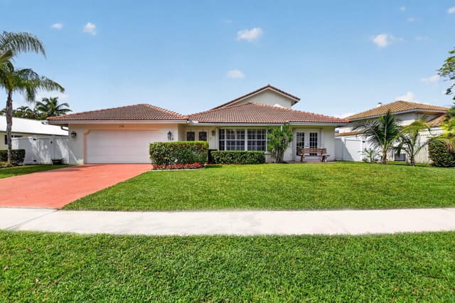 749 Camino Lakes Circle, sold in Camino Lakes, Boca Raton, FL