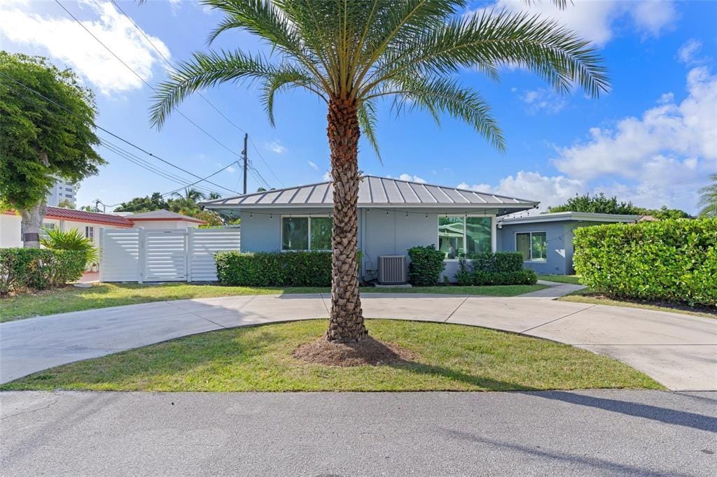 2000 SE 26th Avenue, Fort Lauderdale, FL 33316 photo 16