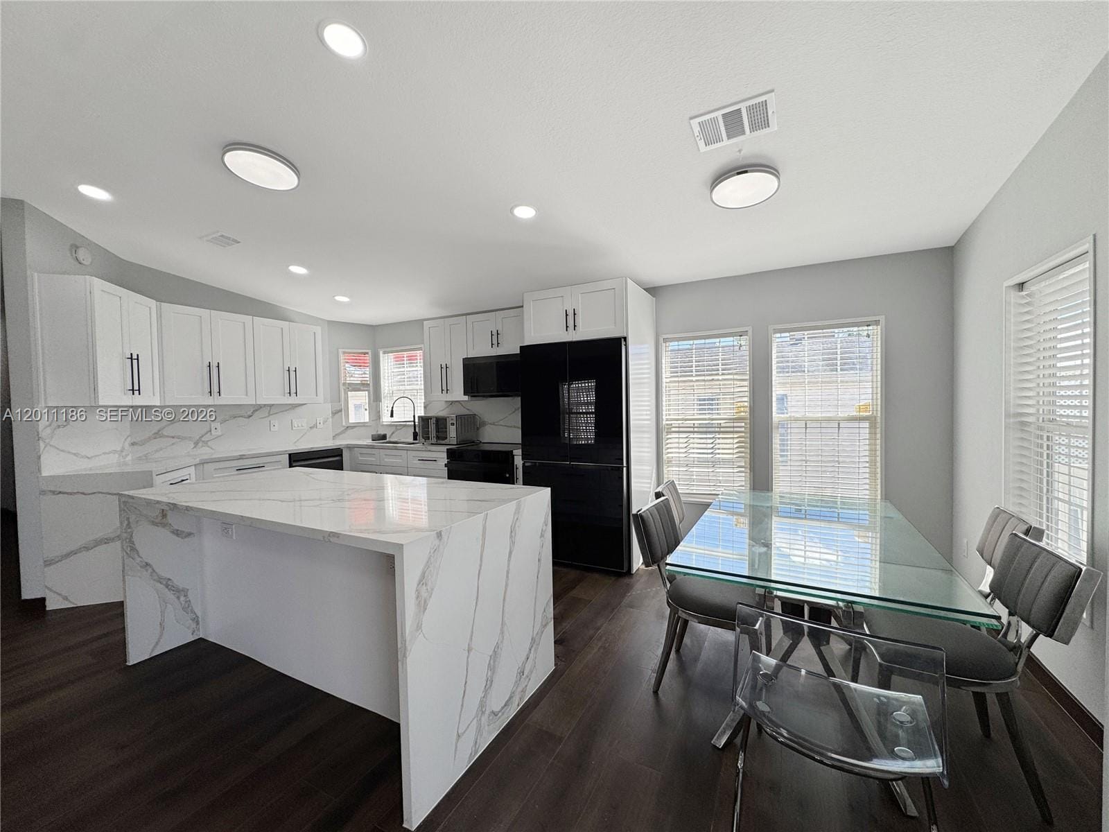2863 SW 58th Manor — photo 3