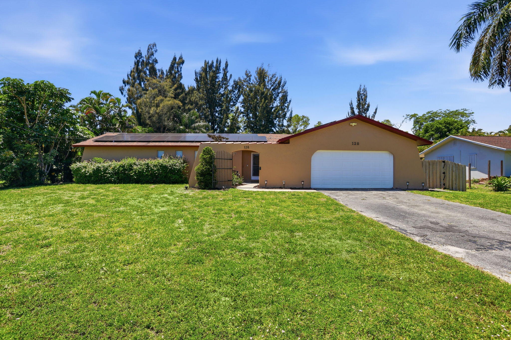 128 Barberton Road, Lake Worth, FL 33467, Lake Worth