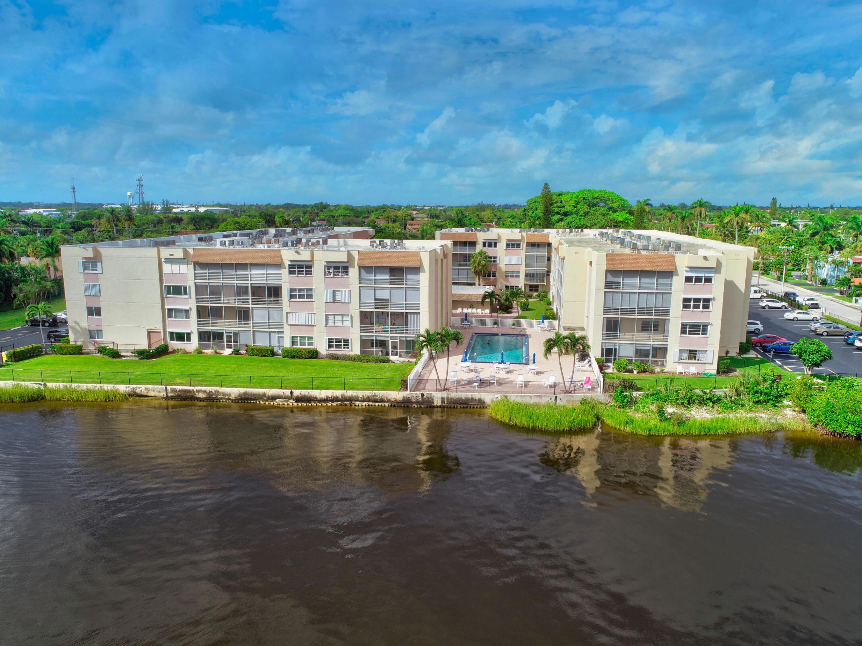 1502 S Lakeside Drive 214, Lake Worth Beach, FL 33460, Lake Worth Beach