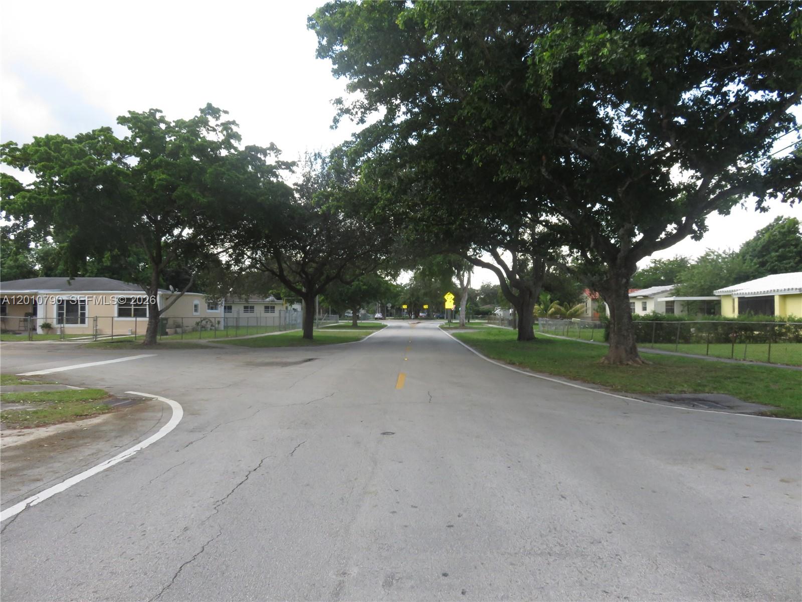 8277 NW 191st Lane, Hialeah, FL 33015, Hialeah