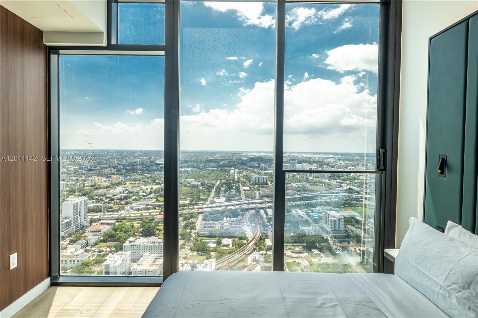 20 NE 11th Street 5306, Miami, FL 33132, Miami