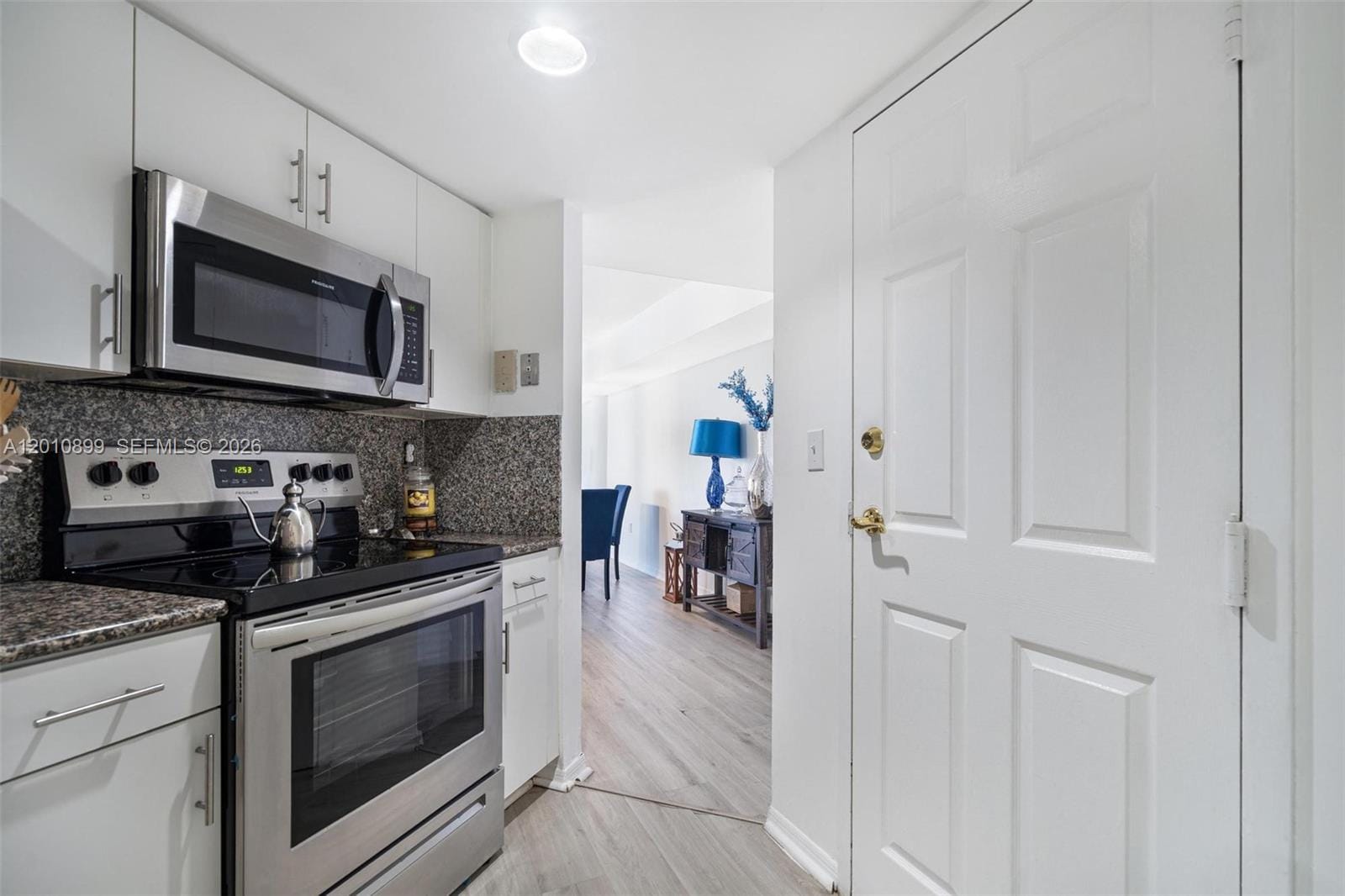 825 Brickell Bay Drive 2042 — photo 3
