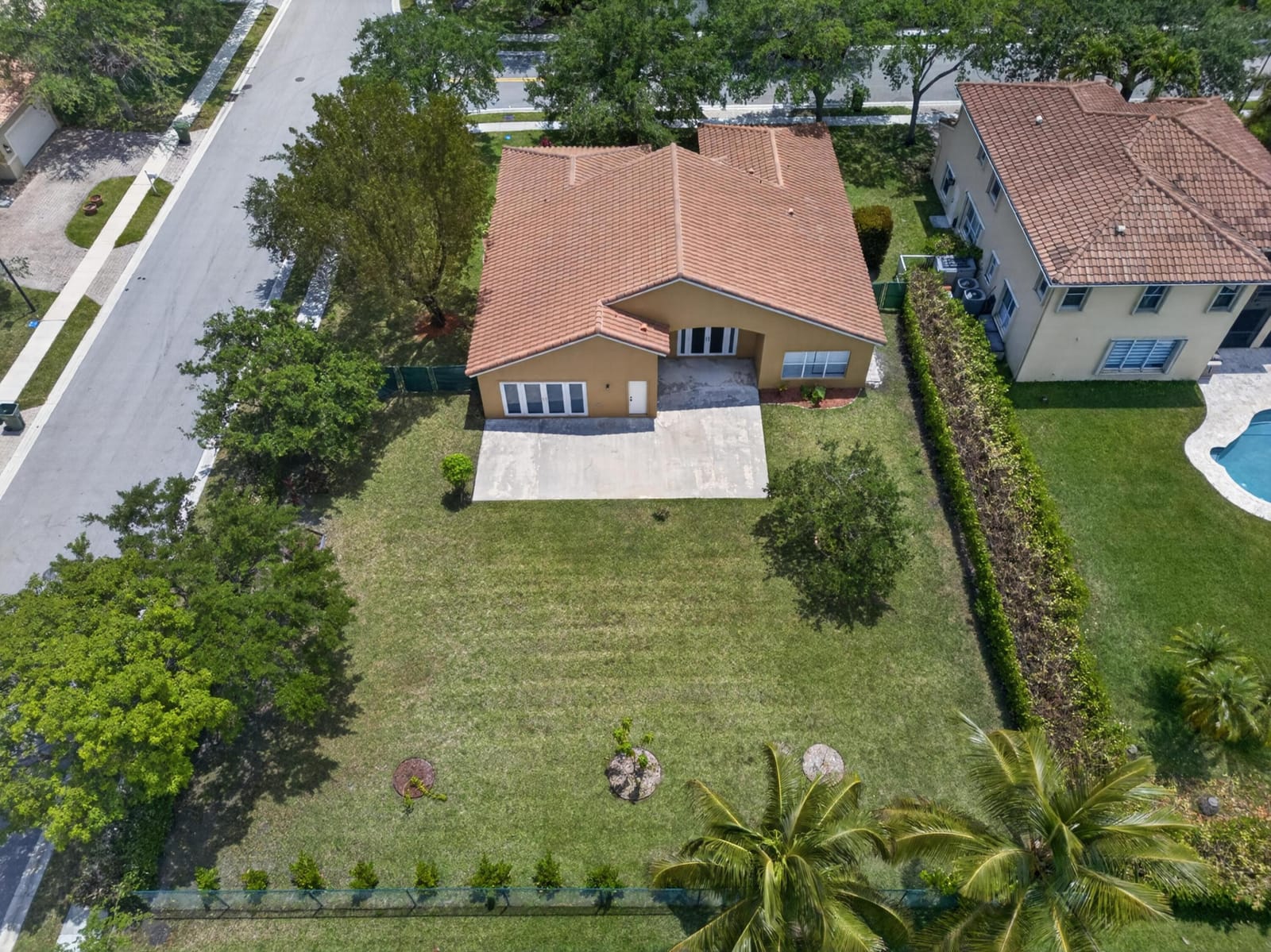 19111 SW 8th Street, Pembroke Pines, FL 33029 photo 2