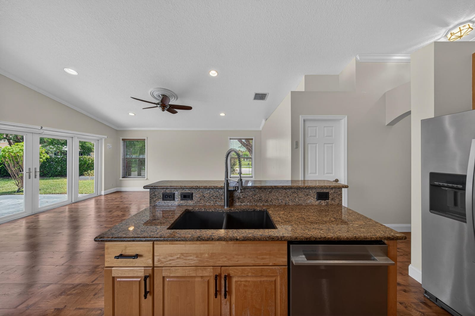 19111 SW 8th Street, Pembroke Pines, FL 33029 photo 6