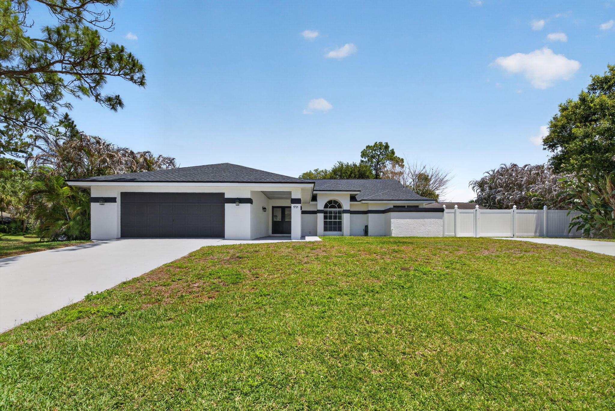 1721 SW Ocean Cove Avenue — photo 7