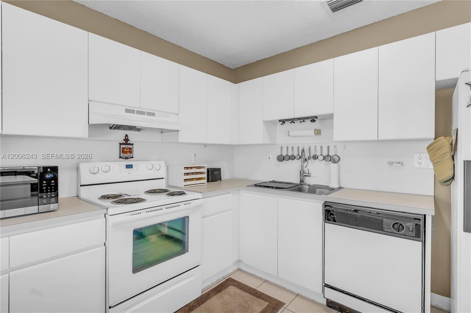 1013 NW 132nd Avenue W, Miami, FL 33182 photo 10