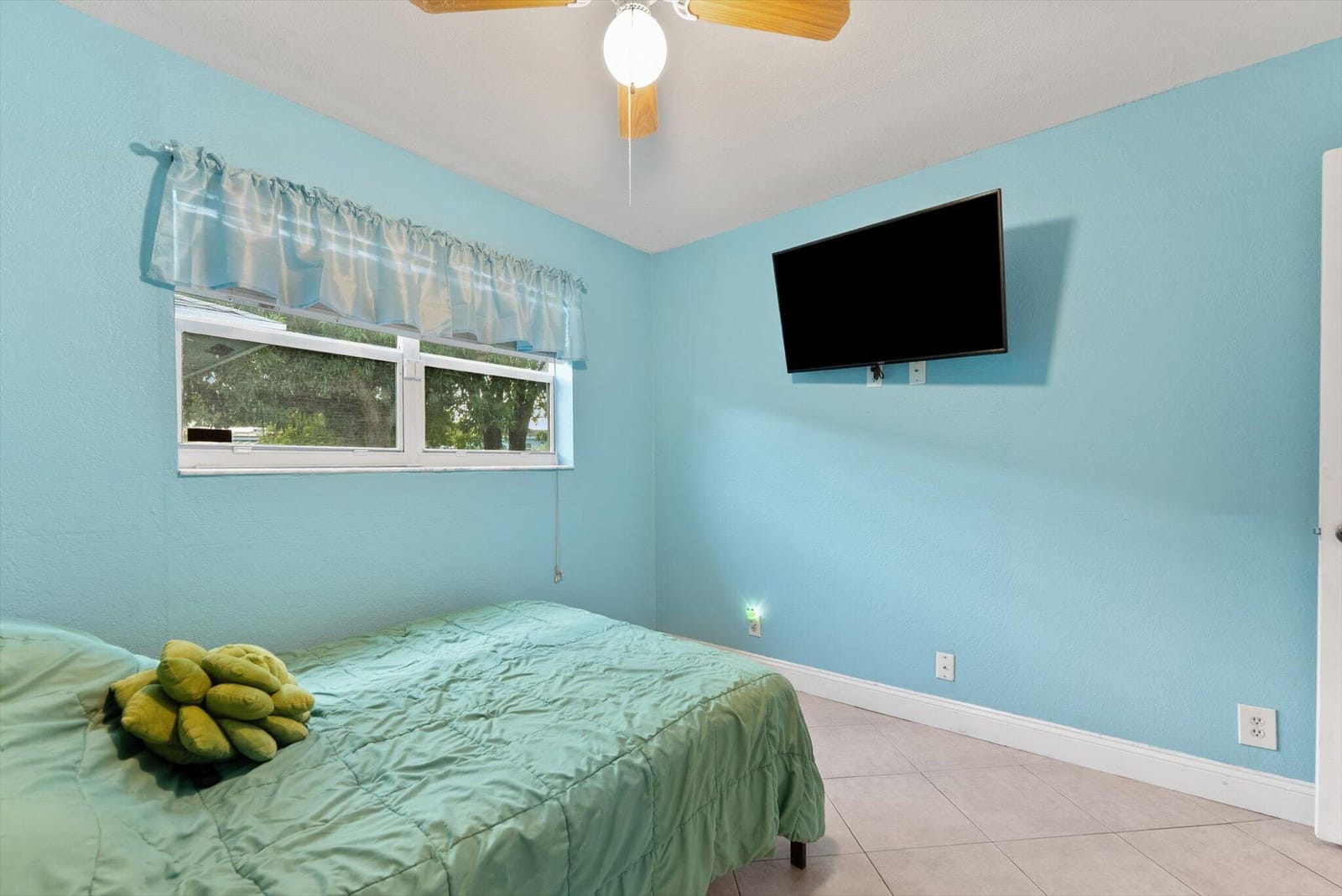 2831 N Seacrest Boulevard, Boynton Beach, FL 33435 photo 18