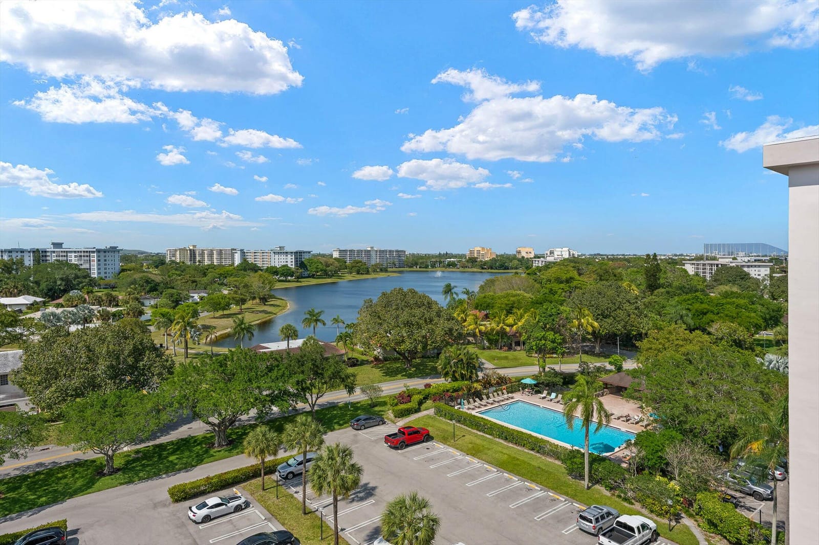 3050 N Palm Aire Drive 910, Pompano Beach, FL 33069 photo 3