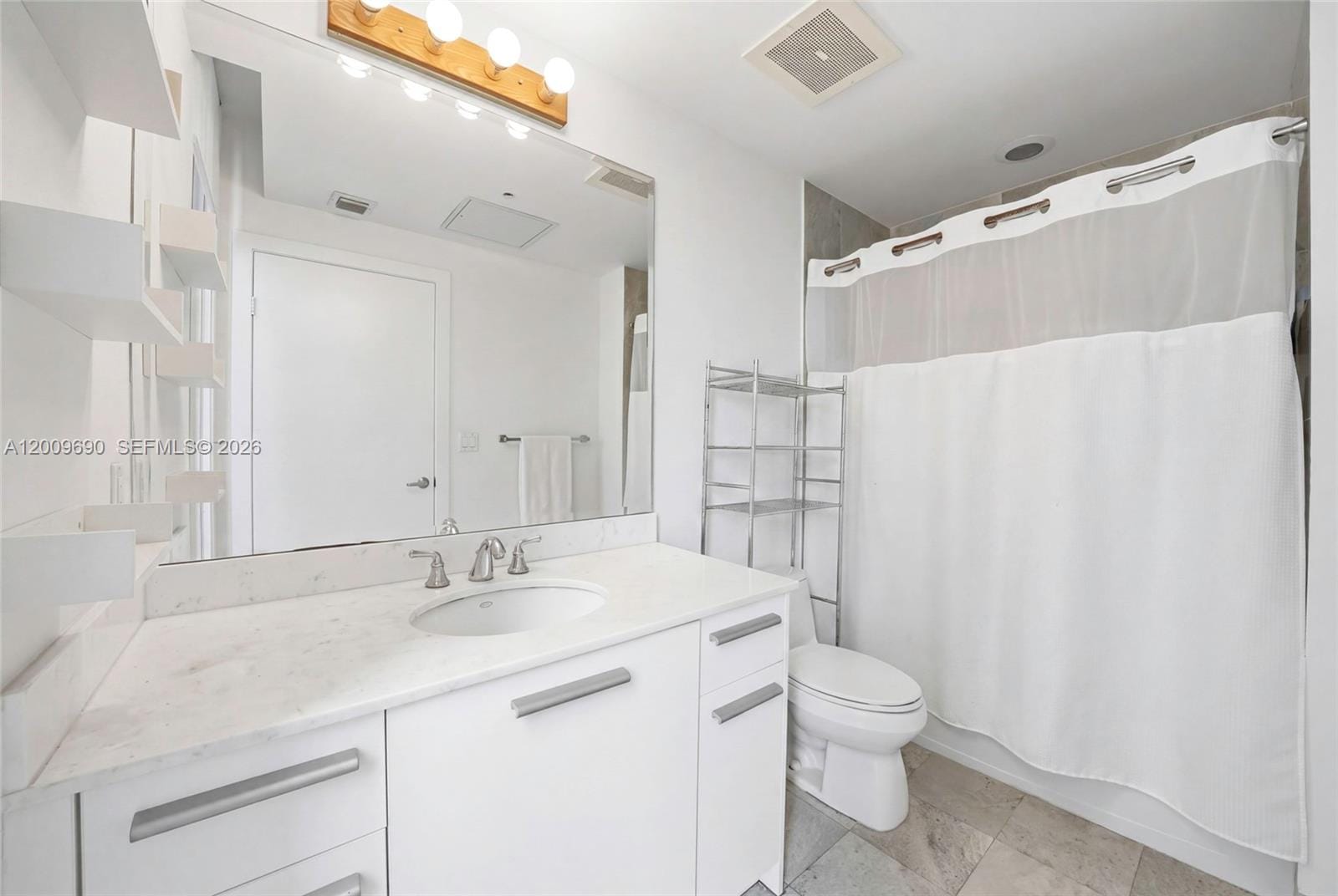 1050 Brickell Avenue 1002, Miami, FL 33131 photo 16